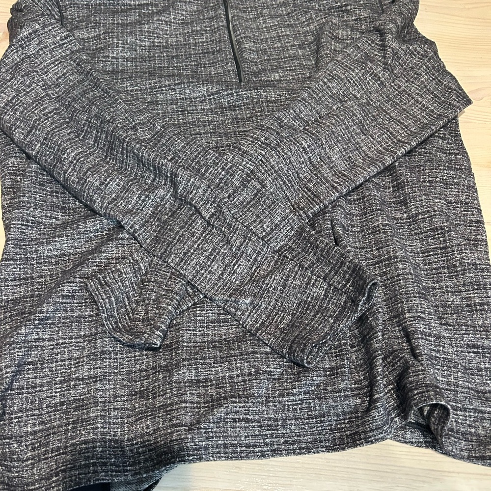 Men’s Gray Textured Long Sleeve lululemon xl